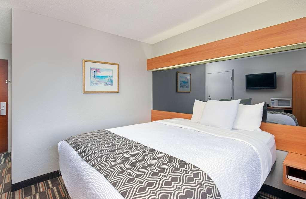 Microtel Inn And Suites By Wyndham - Cordova Memphis Room photo